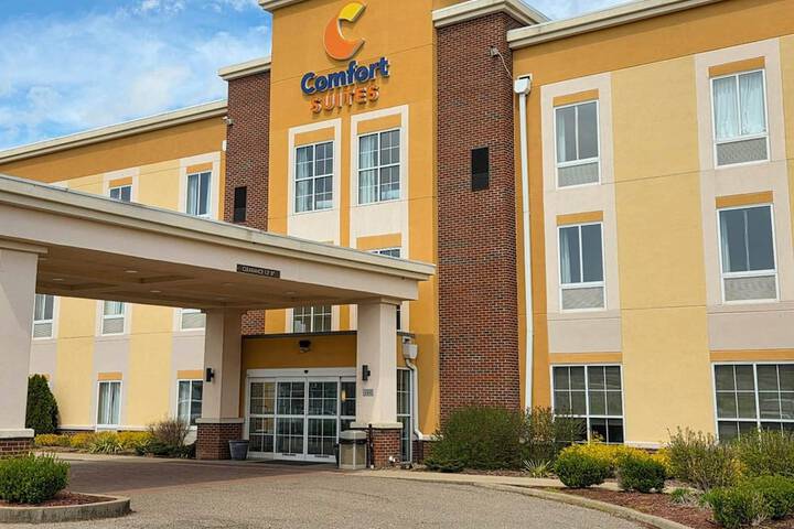 Comfort Suites Marietta - Parkersburg