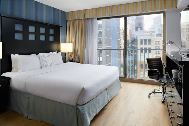 Room 15 of 22