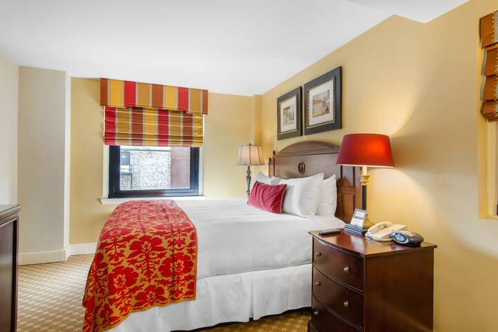 Room 34 of 139