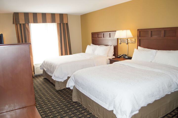 Hampton Inn & Suites Columbia at University