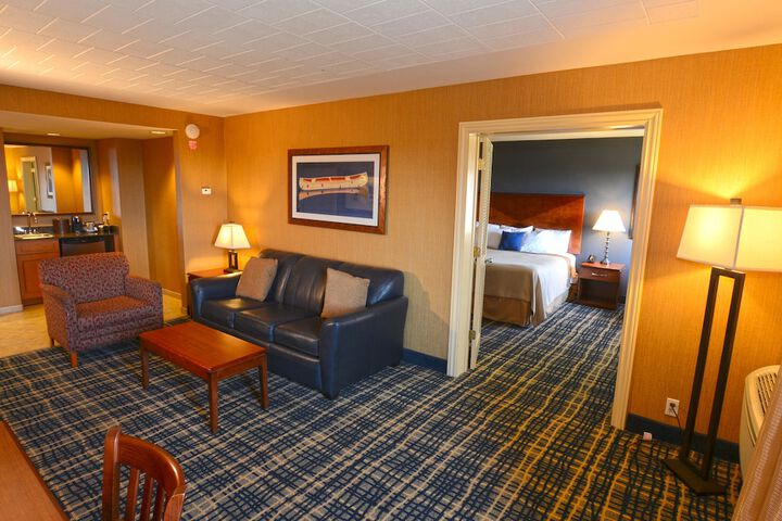 Room 11 of 30