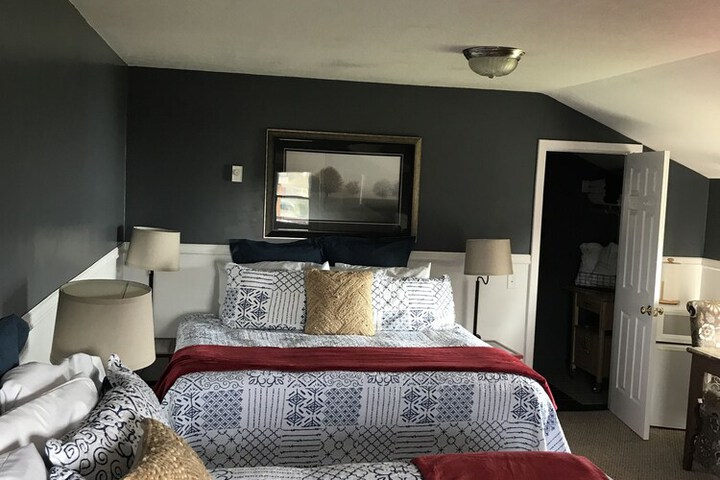 Room 19 of 35