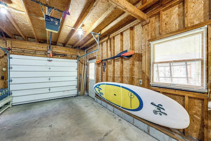 Walk to Owasco Lake: Auburn Home w / Hot Tub