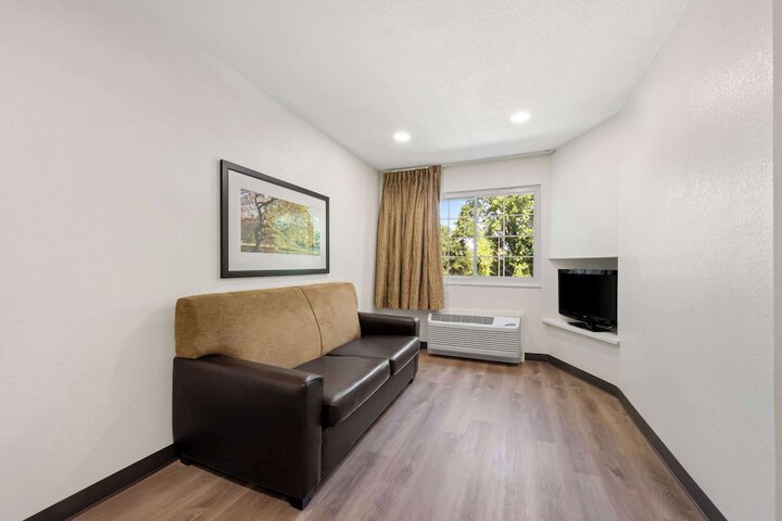 Room 20 of 29