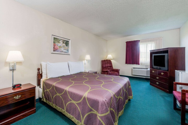 Room 13 of 14