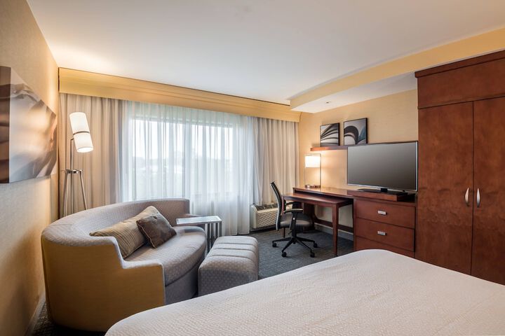 Room 20 of 29