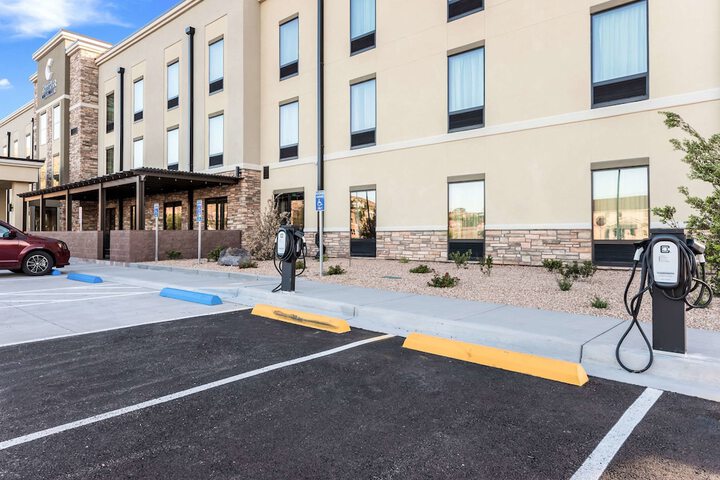 Hotel 3 of 69