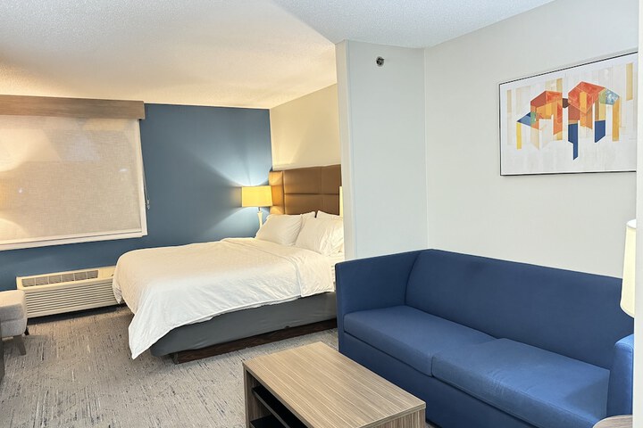 Room 56 of 82