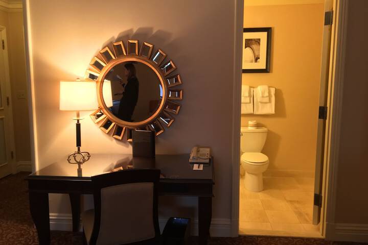 Omni William Penn Hotel