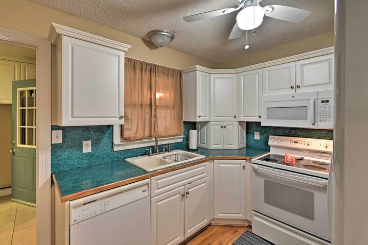 Pet-friendly Lillington Abode 1 Mi to River