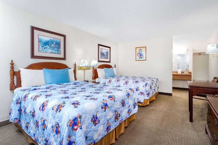Travelodge by Wyndham Cape Cod Area
