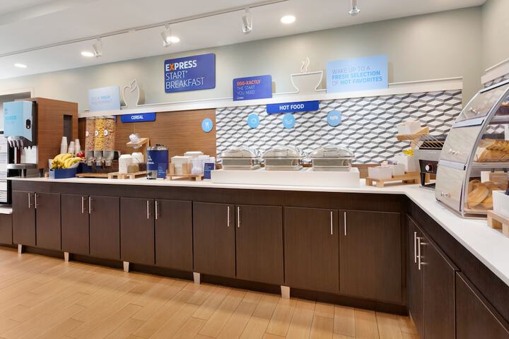 Holiday Inn Express Hartford South - Rocky Hill by IHG