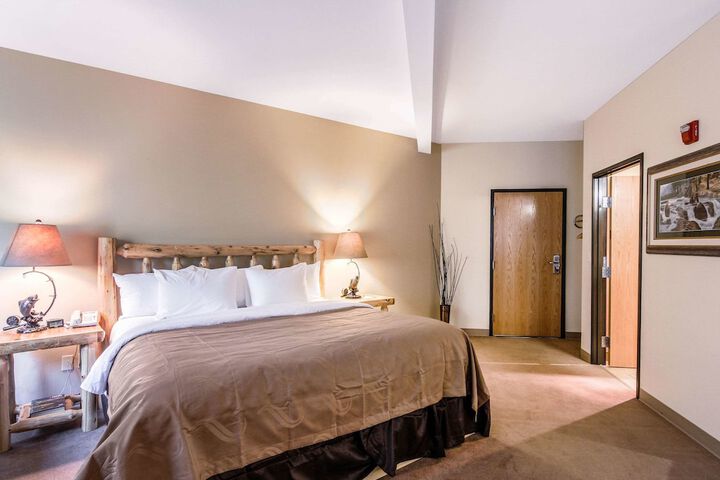 Room 15 of 28