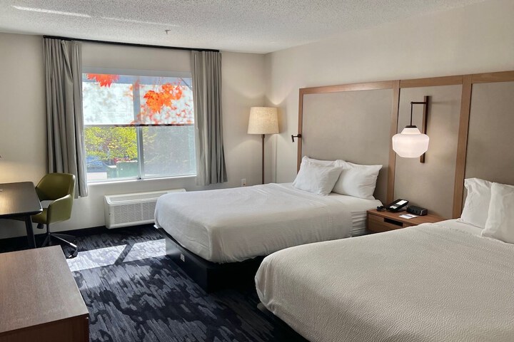 Room 11 of 17