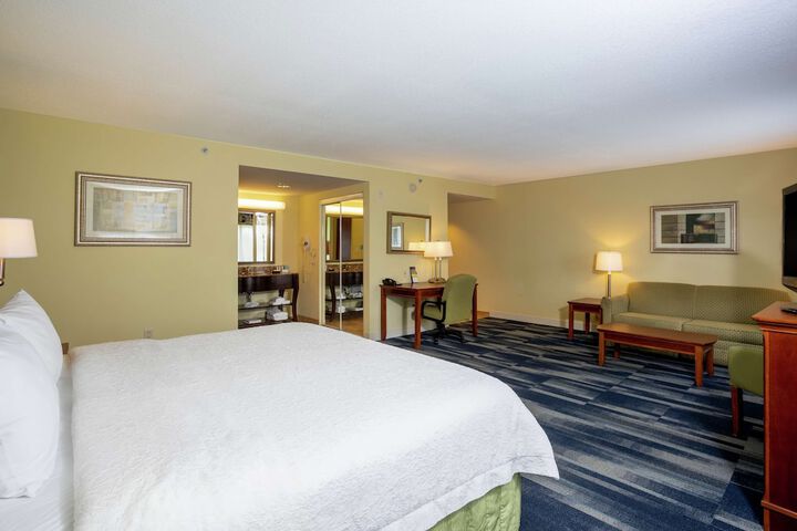 Room 10 of 23