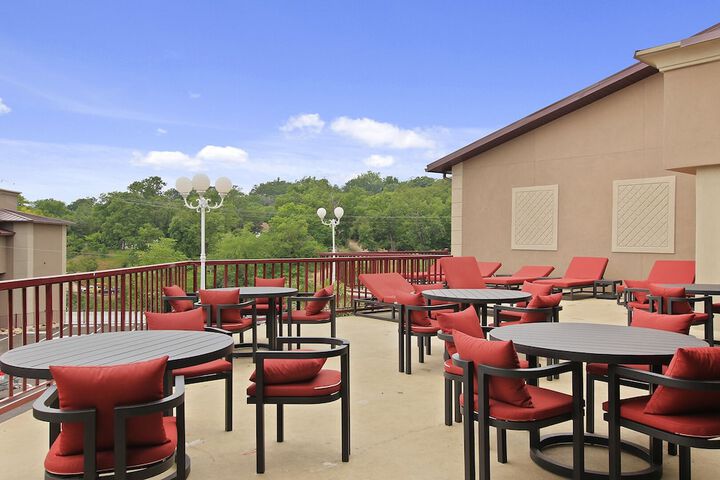 Terrace/Patio 137 of 148