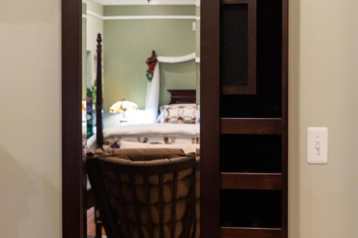 Bienvenue Mon Ami Bed and Breakfast