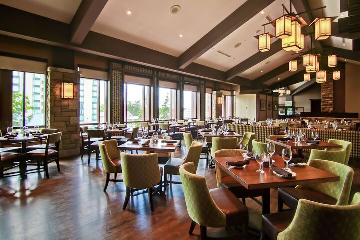 DoubleTree Fallsview Resort & Spa by Hilton Niagara Falls