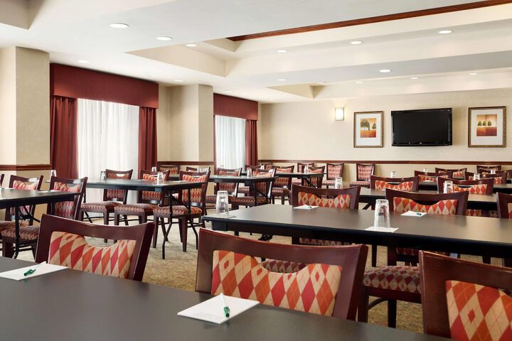 Country Inn & Suites by Radisson Conway, AR