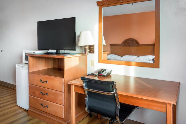Room 56 of 68
