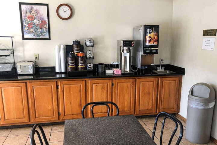 Breakfast/Coffee Service 5 of 5