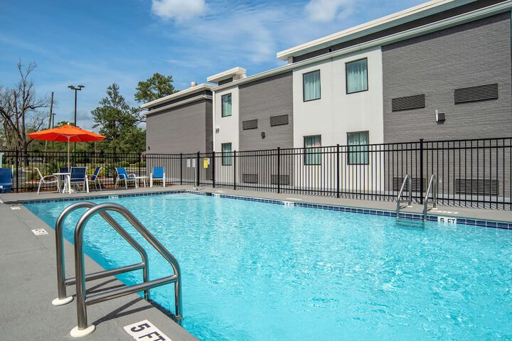 Pool 2 of 32