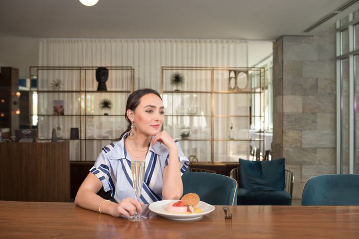 Dining 114 of 147