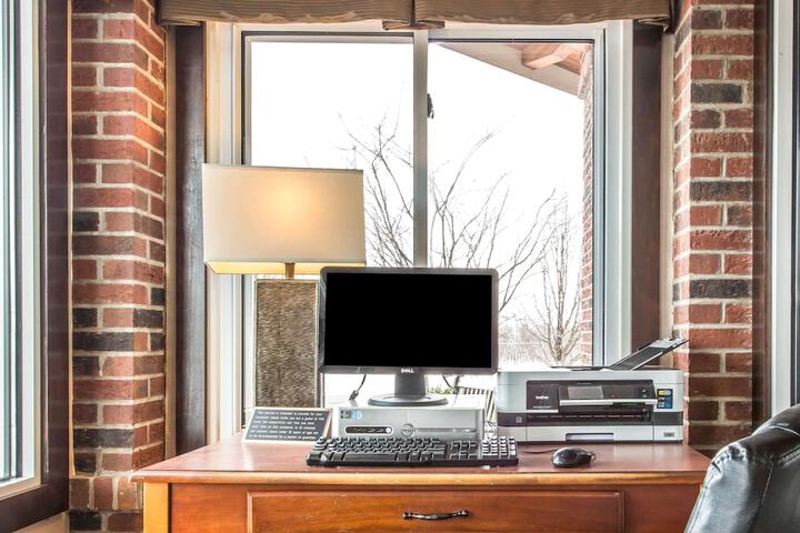 Comfort Inn Weirton - Steubenville