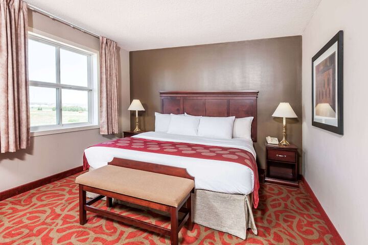 Ramada by Wyndham Sherwood Park