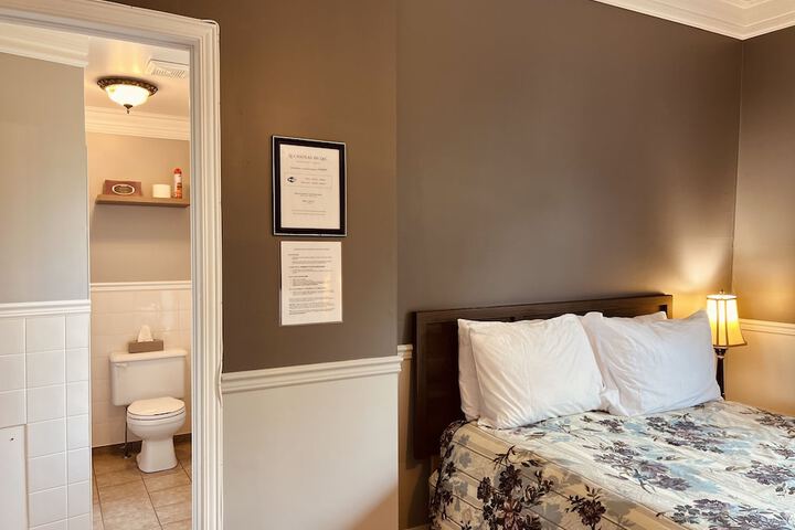 Room 12 of 33