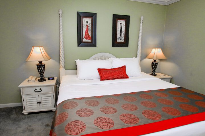Room 28 of 68
