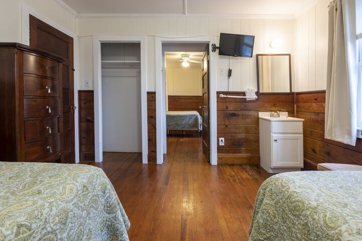 Blackbeards Lodge