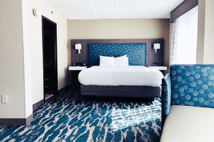 Room 35 of 72