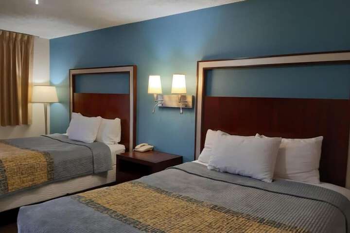 Room 29 of 43