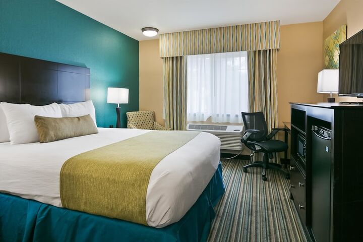 Room 21 of 30