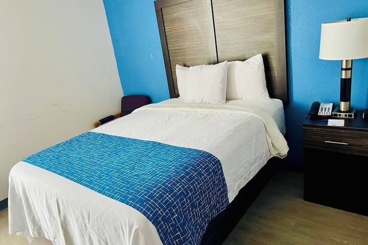 Travelodge by Wyndham Gallipolis