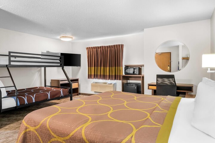 Super 8 by Wyndham Custer / Crazy Horse Area