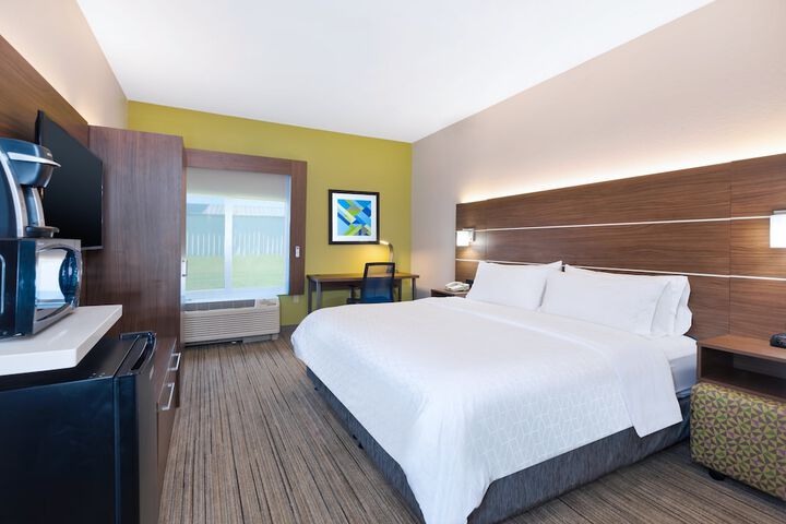 Room 18 of 39