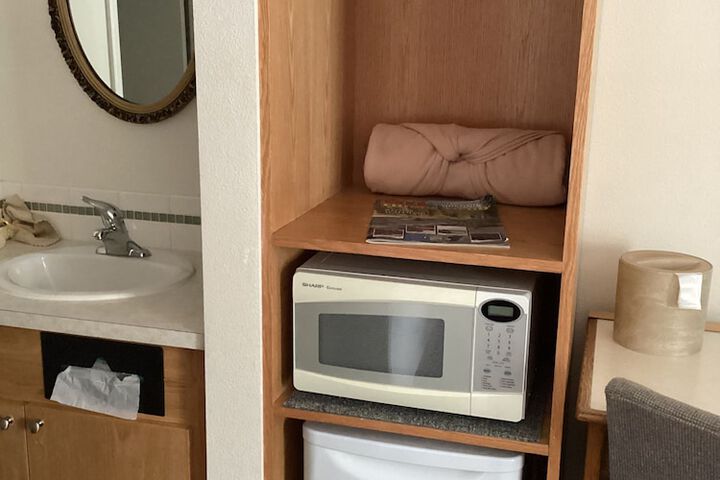 Room 37 of 68