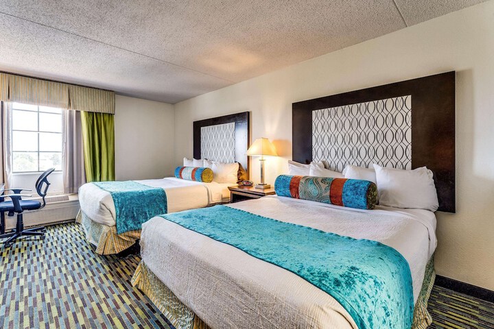 Wyndham Garden Wichita Downtown