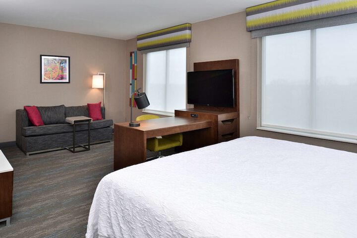 Room 46 of 69