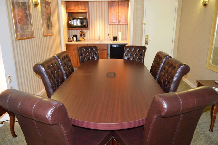 Room 16 of 23