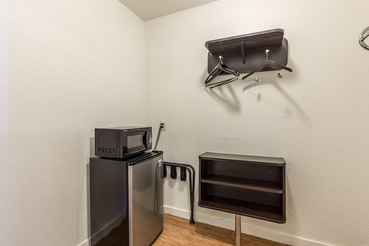 Room 16 of 30