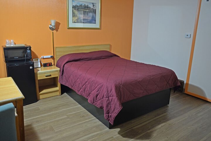 Budget Host Inn Iron Mountain