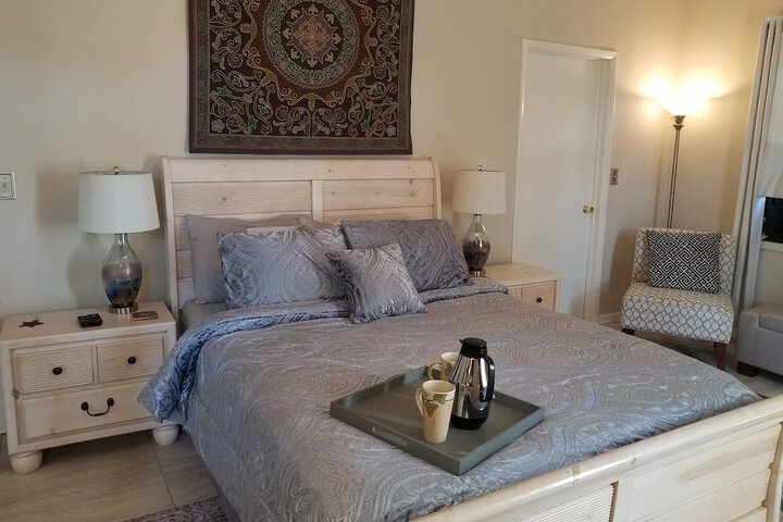 Tuscan Manor