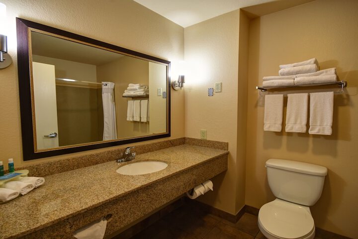 Room 12 of 40