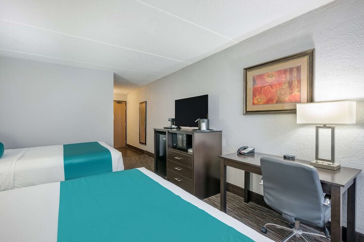 Room 14 of 35