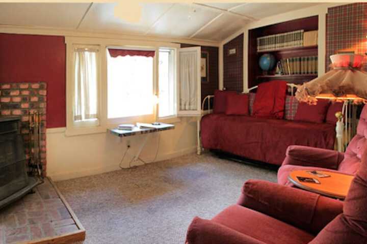 Room 122 of 144