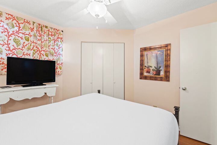 Room 53 of 202