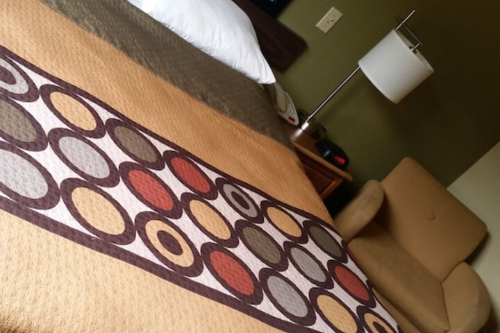 Room 22 of 33